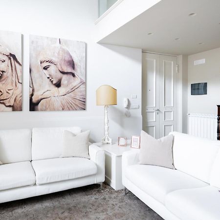 B Sicilian Charming Stay - Luxury Loft Катания Экстерьер фото